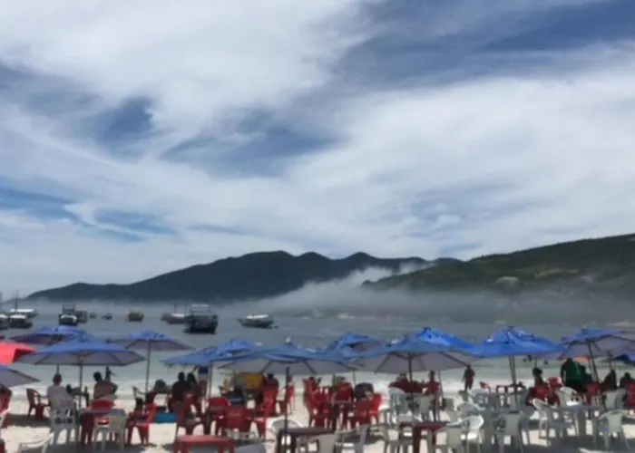 E Na Beira Do Mar...Com Estacionamento Exclusivo Apartamento Arraial do Cabo